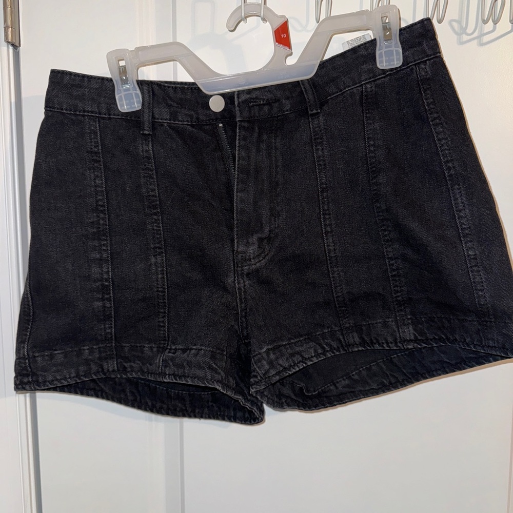 Women’s black Jean shorts